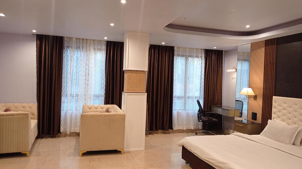The Grand Hotel Āīzawl المظهر الخارجي الصورة
